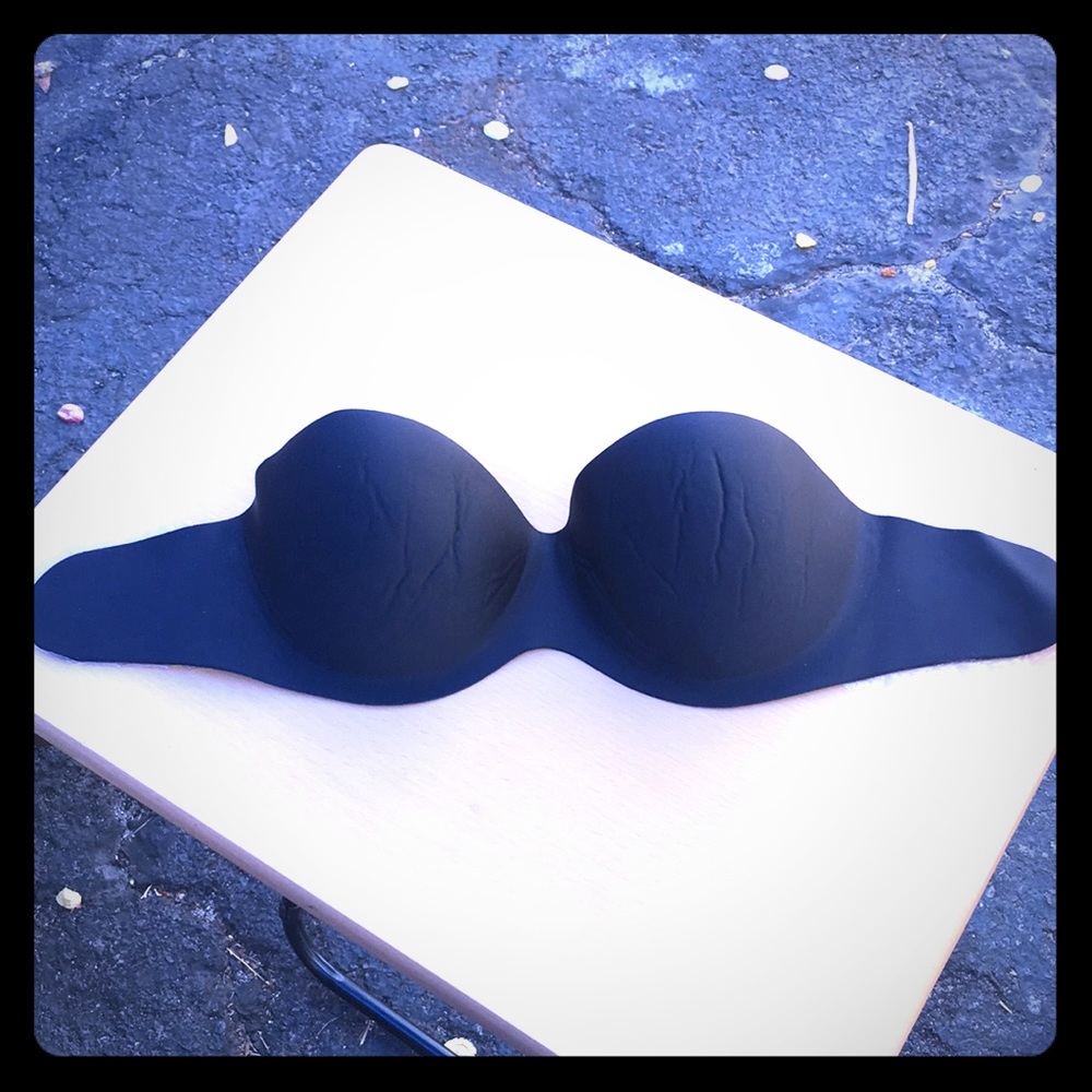 Strapless bra